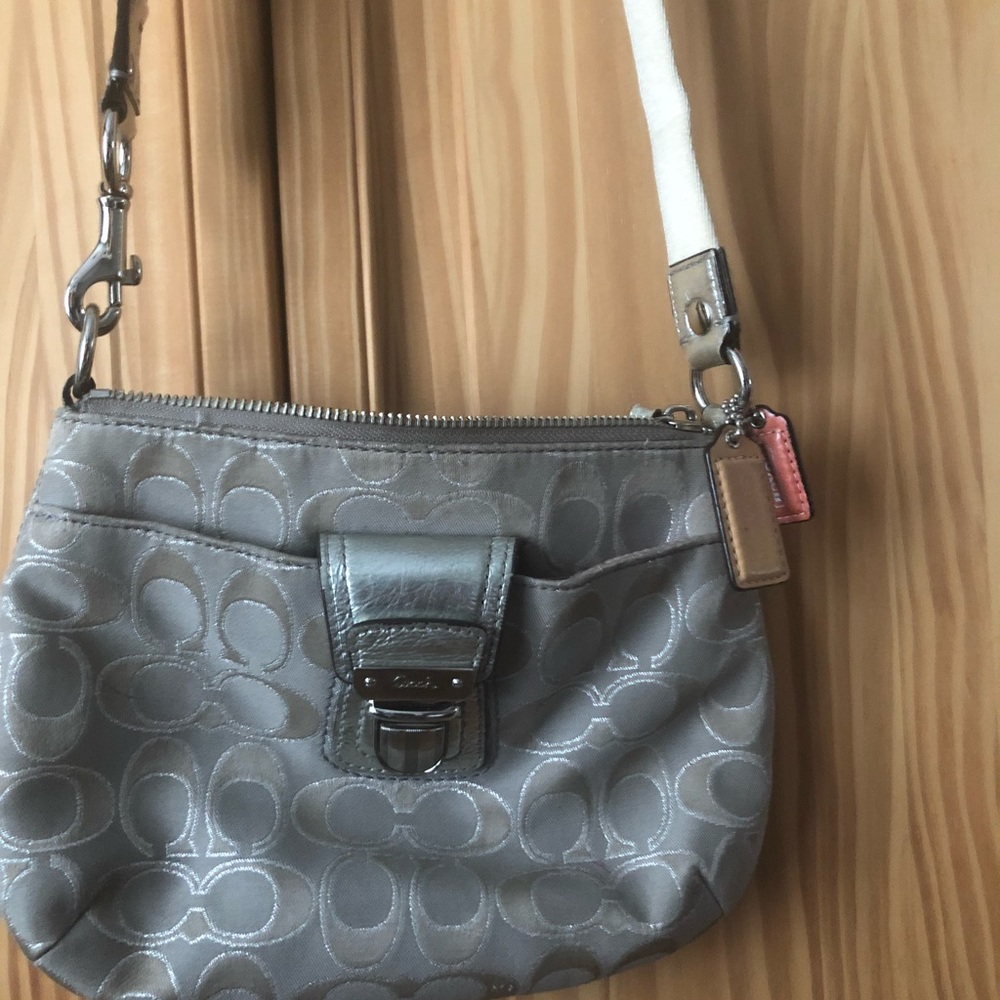Coach bag - Picture 2 of 4